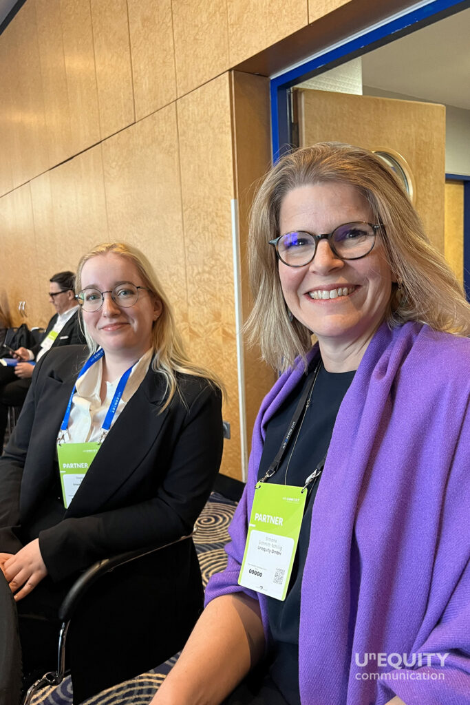 Simone Schmitt-Schillig und Stephania Popp von Unequity im Konferenzsaal
